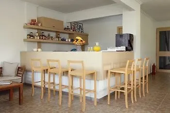 Marialena Hotell Flogita