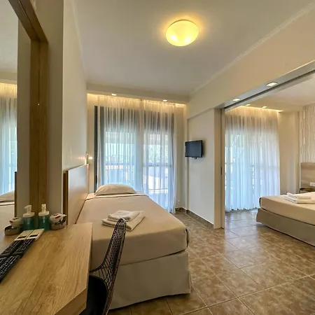 Marialena Hotel 2*