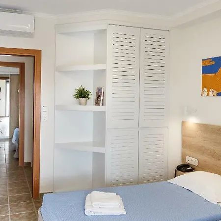 Marialena ホテル 2*